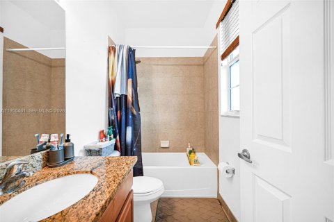 Adosado en venta en Miramar, Florida, 2 dormitorios, 163.51 m2 № 2009892 - foto 25