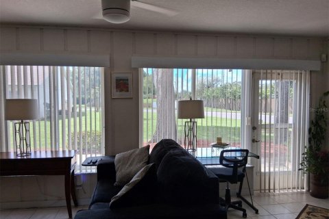 Condominio en alquiler en New Port Richey, Florida, 2 dormitorios, 160.54 m2 № 2345166 - foto 19