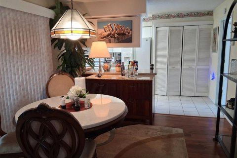 Condominio en alquiler en New Port Richey, Florida, 2 dormitorios, 160.54 m2 № 2345166 - foto 21