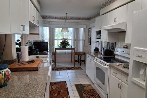 Condominio en alquiler en New Port Richey, Florida, 2 dormitorios, 160.54 m2 № 2345166 - foto 7
