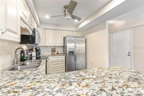 Condo in Clearwater, Florida, 2 bedrooms  № 1723057 - photo 25