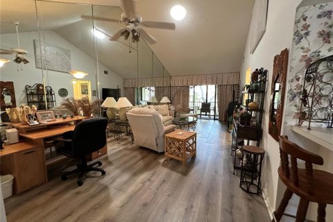 Condominio en alquiler en Sarasota, Florida, 1 dormitorio, 77.02 m2 № 1191156 - foto 6