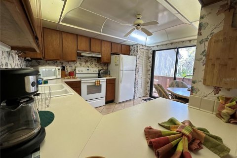 Condominio en alquiler en Sarasota, Florida, 1 dormitorio, 77.02 m2 № 1191156 - foto 5