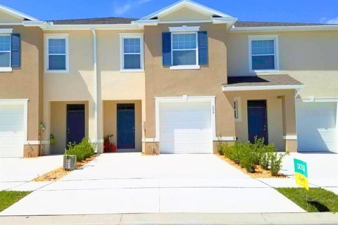 Townhouse in Davenport, Florida 3 bedrooms, 155.33 sq.m. № 2384429