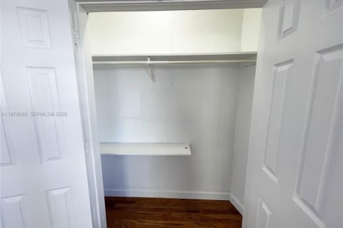 Condo in Miami Beach, Florida, 2 bedrooms  № 2046129 - photo 20