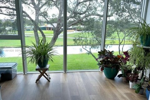 Condominio en venta en Pembroke Pines, Florida, 2 dormitorios, 110.74 m2 № 2057029 - foto 8