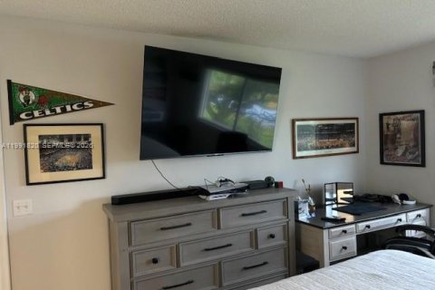 Condominio en venta en Pembroke Pines, Florida, 2 dormitorios, 110.74 m2 № 2057029 - foto 13