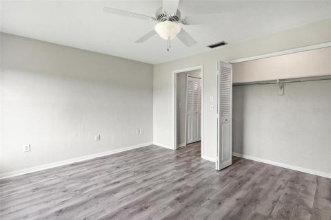 Condo in Wildwood, Florida, 3 bedrooms  № 2117743 - photo 24