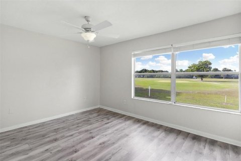 Condo in Wildwood, Florida, 3 bedrooms  № 2117743 - photo 23