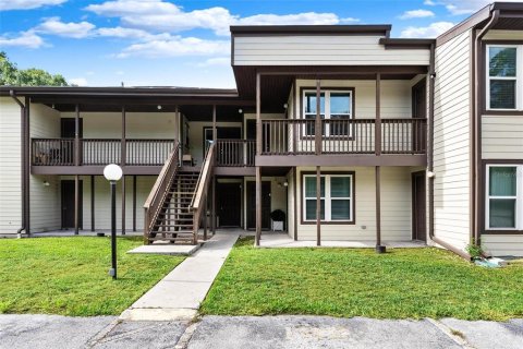 Condo in Wildwood, Florida, 3 bedrooms  № 2117743 - photo 2