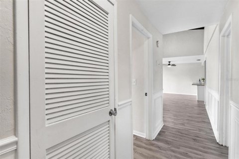 Condo in Wildwood, Florida, 3 bedrooms  № 2117743 - photo 8