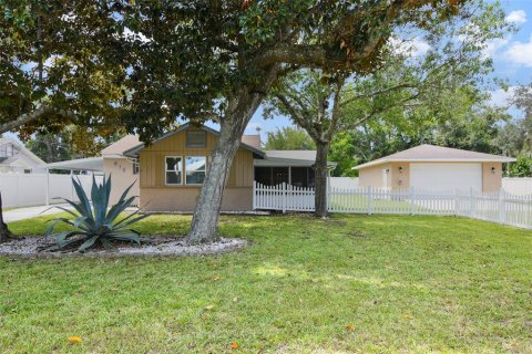 House in Edgewater, Florida 2 bedrooms, 111.48 sq.m. № 1899836 - photo 24