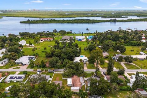 House in Edgewater, Florida 2 bedrooms, 111.48 sq.m. № 1899836 - photo 2