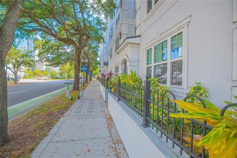 Copropriété à vendre à Orlando, Floride: 2 chambres, 113.62 m2 № 1658216 - photo 21