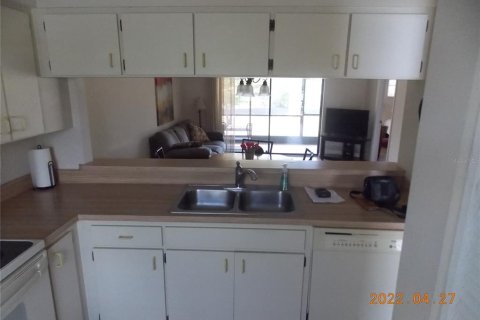 Copropriété à louer à Punta Gorda, Floride: 2 chambres, 68.84 m2 № 2283660 - photo 4