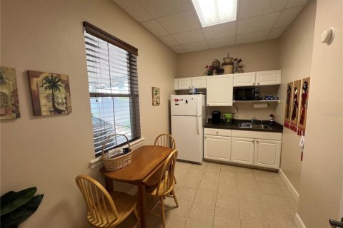 Propiedad comercial en venta en Tampa, Florida, 213.49 m2 № 1851122 - foto 17
