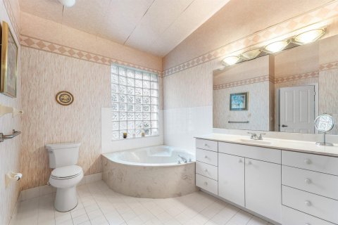 Купить виллу или дом в Тамарак, Флорида 5 комнат, 211.07м2, № 2088196 - фото 28