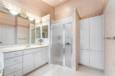 Купить виллу или дом в Тамарак, Флорида 5 комнат, 211.07м2, № 2088196 - фото 29