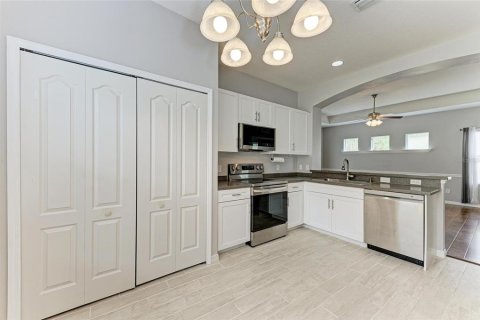 House in Bradenton, Florida 2 bedrooms, 120.12 sq.m. № 1898520 - photo 11