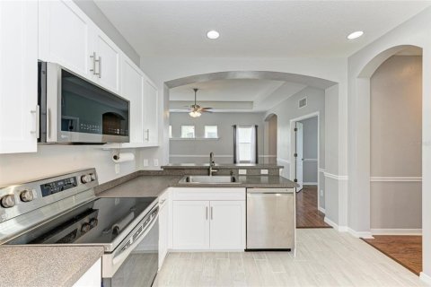 House in Bradenton, Florida 2 bedrooms, 120.12 sq.m. № 1898520 - photo 13