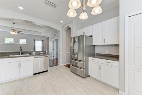 House in Bradenton, Florida 2 bedrooms, 120.12 sq.m. № 1898520 - photo 10