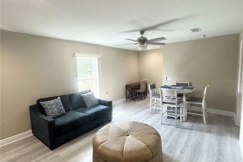 Apartamento en alquiler en Saint Cloud, Florida, 1 dormitorio, 58.62 m2 № 1885279 - foto 12