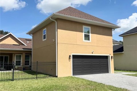 Apartamento en alquiler en Saint Cloud, Florida, 1 dormitorio, 58.62 m2 № 1885279 - foto 2