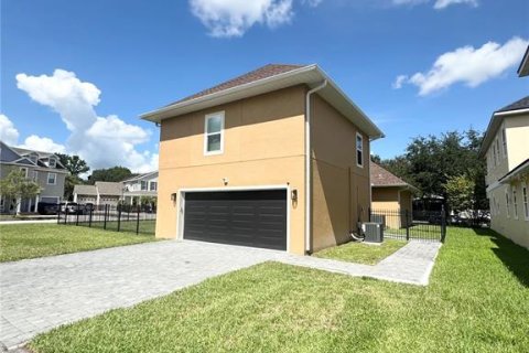 Apartamento en alquiler en Saint Cloud, Florida, 1 dormitorio, 58.62 m2 № 1885279 - foto 3
