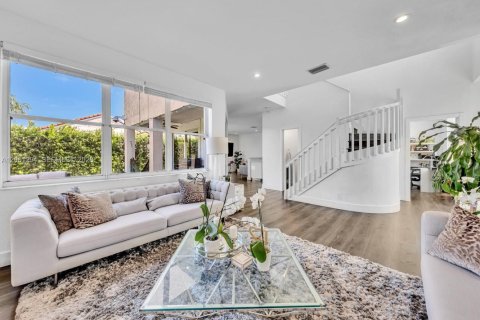 Casa en venta en Weston, Florida, 5 dormitorios, 198.16 m2 № 2073158 - foto 9