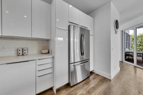 Casa en venta en Weston, Florida, 5 dormitorios, 198.16 m2 № 2073158 - foto 16