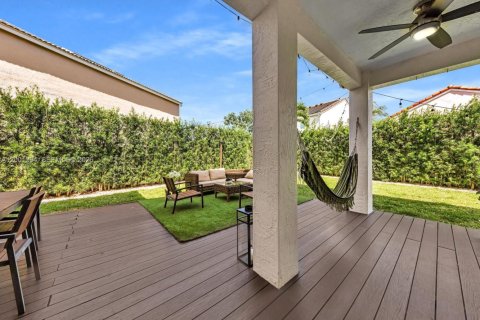 Casa en venta en Weston, Florida, 5 dormitorios, 198.16 m2 № 2073158 - foto 27