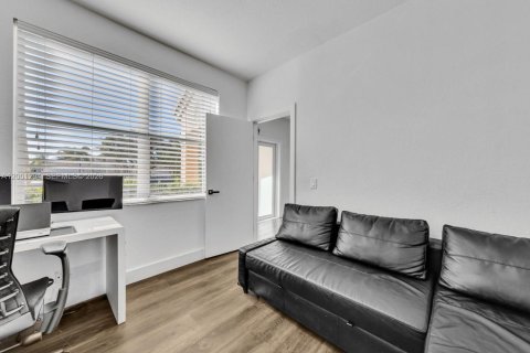 Casa en venta en Weston, Florida, 5 dormitorios, 198.16 m2 № 2073158 - foto 25
