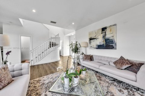 Casa en venta en Weston, Florida, 5 dormitorios, 198.16 m2 № 2073158 - foto 8