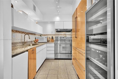 Купить кондоминиум в Майами, Флорида 2 комнаты, 139.91м2, № 1935833 - фото 4