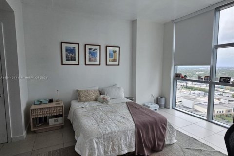 Condo in Miami, Florida, 1 bedroom  № 1889749 - photo 6