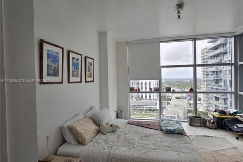 Condo in Miami, Florida, 1 bedroom  № 1889749 - photo 5