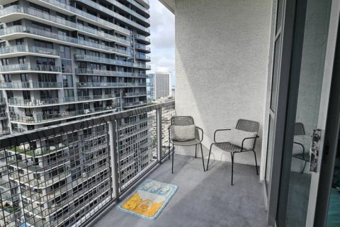 Condo in Miami, Florida, 1 bedroom  № 1889749 - photo 12