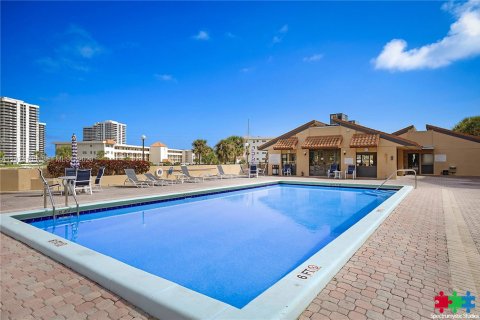 Copropriété à vendre à North Palm Beach, Floride: 2 chambres, 127.65 m2 № 2035905 - photo 16