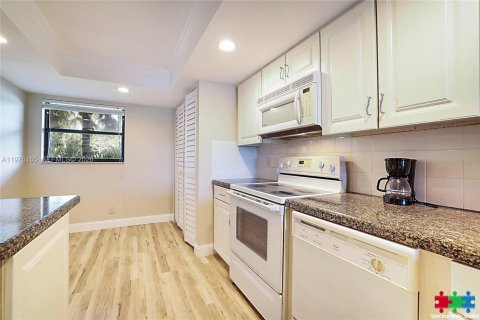 Copropriété à vendre à North Palm Beach, Floride: 2 chambres, 127.65 m2 № 2035905 - photo 9