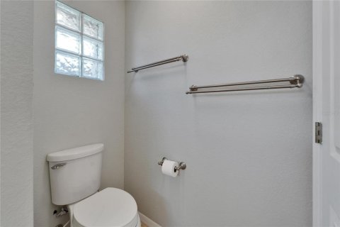 House in Lakeland, Florida 2 bedrooms, 138.15 sq.m. № 1640451 - photo 13