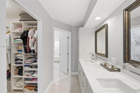 Casa en venta en Coconut Creek, Florida, 3 dormitorios, 198.53 m2 № 2073141 - foto 25