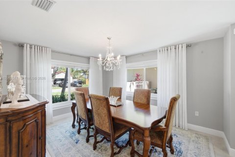 Casa en venta en Coconut Creek, Florida, 3 dormitorios, 198.53 m2 № 2073141 - foto 13