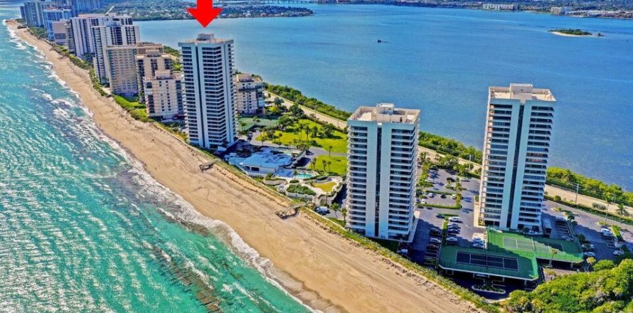 Condominio en Riviera Beach, Florida, 2 dormitorios  № 1151643