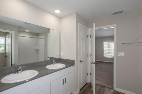House in Haines City, Florida 4 bedrooms, 171.87 sq.m. № 1866942 - photo 11