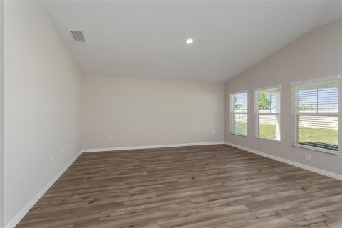 House in Haines City, Florida 4 bedrooms, 171.87 sq.m. № 1866942 - photo 9