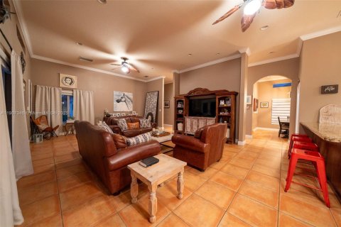 Casa en venta en Homestead, Florida, 4 dormitorios, 304.25 m2 № 1964538 - foto 13
