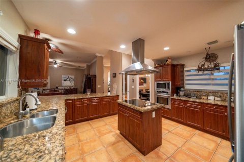 Casa en venta en Homestead, Florida, 4 dormitorios, 304.25 m2 № 1964538 - foto 10