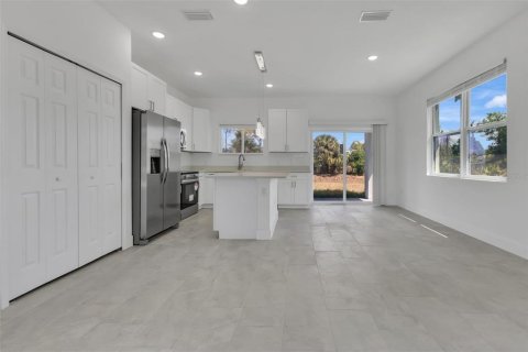 Casa en venta en Rotonda, Florida, 3 dormitorios, 153.85 m2 № 1619252 - foto 19