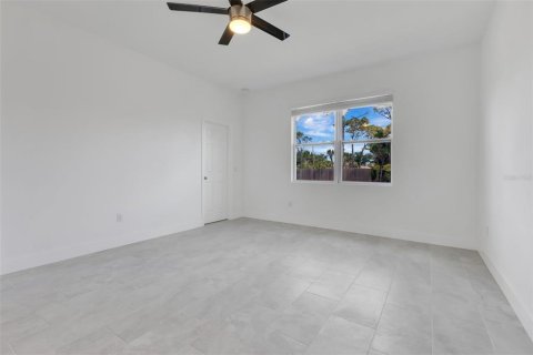 Casa en venta en Rotonda, Florida, 3 dormitorios, 153.85 m2 № 1619252 - foto 12