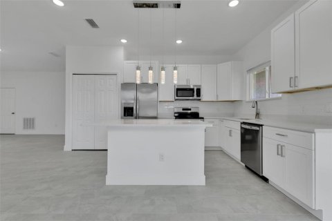 Casa en venta en Rotonda, Florida, 3 dormitorios, 153.85 m2 № 1619252 - foto 18